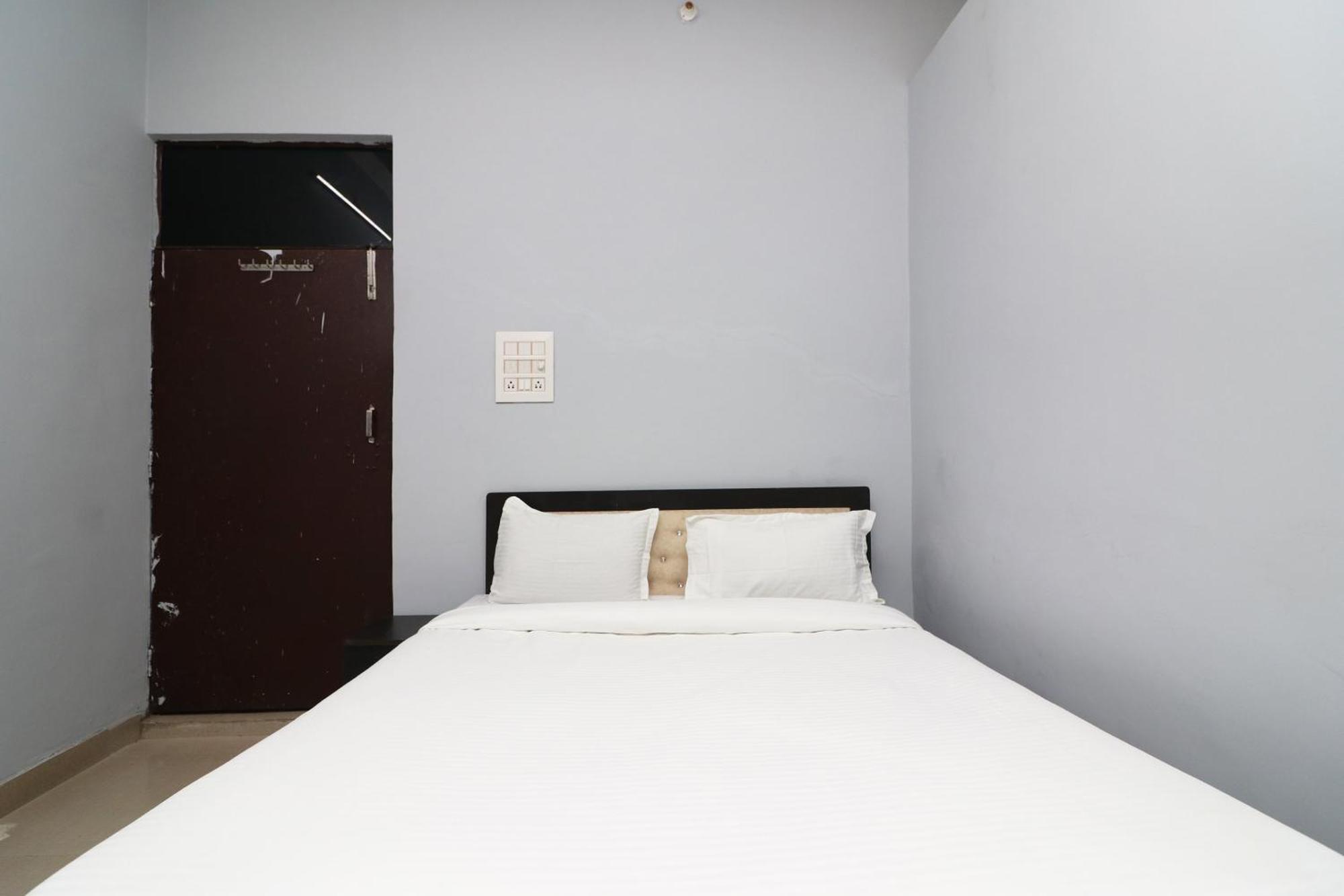 Hotel O Mulaqat Dadri Экстерьер фото