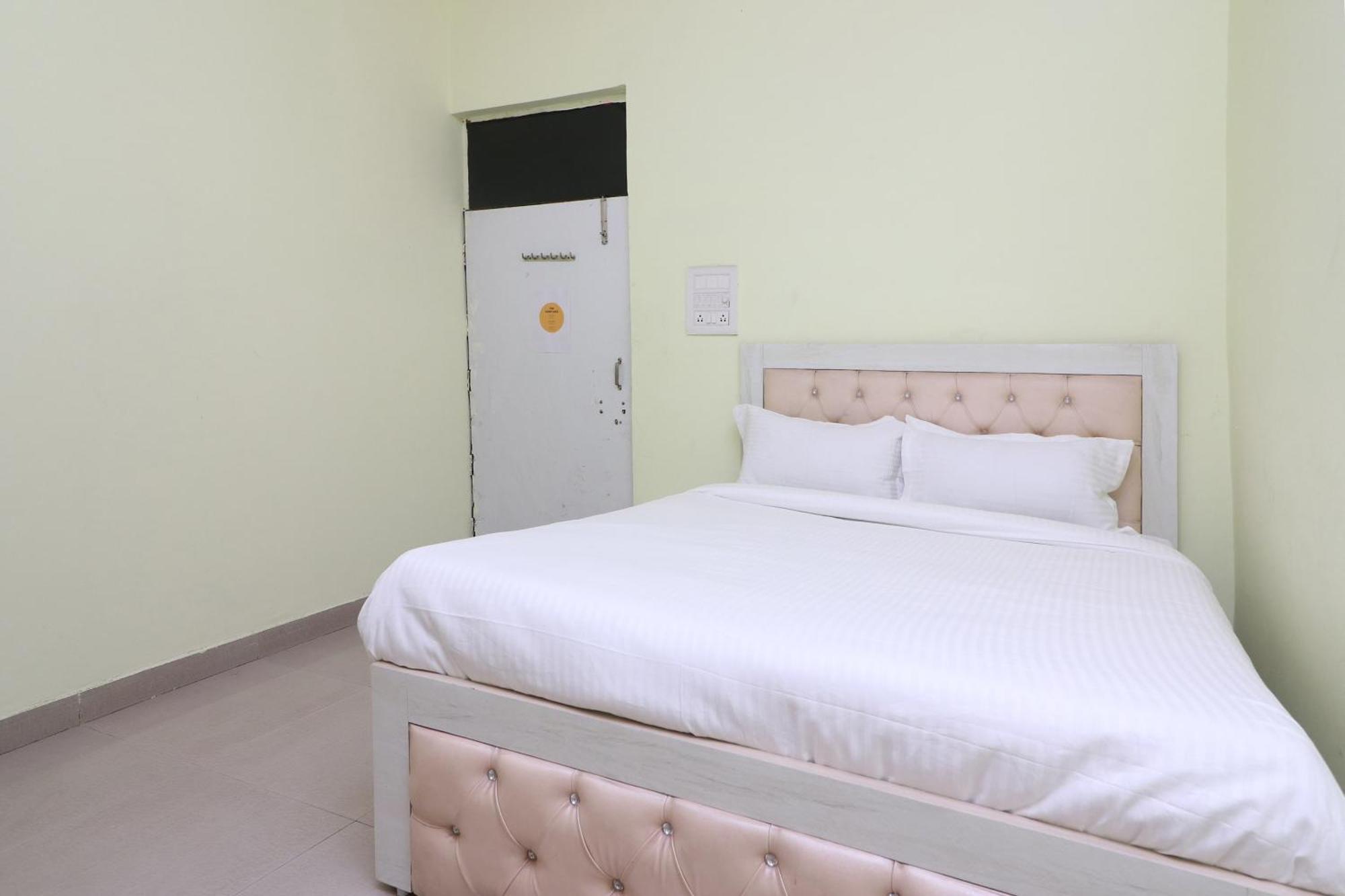 Hotel O Mulaqat Dadri Экстерьер фото