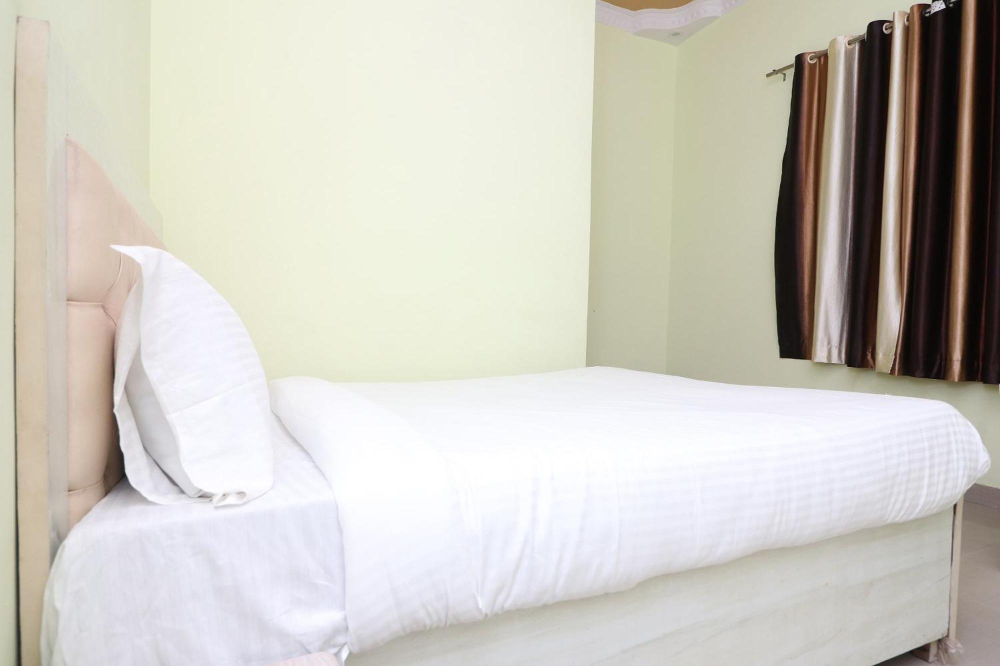 Hotel O Mulaqat Dadri Экстерьер фото